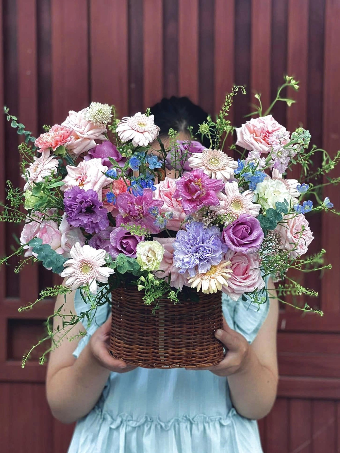 Góc thư giãn cùng hoa - mang sắc màu và hương thơm đến cuộc sống